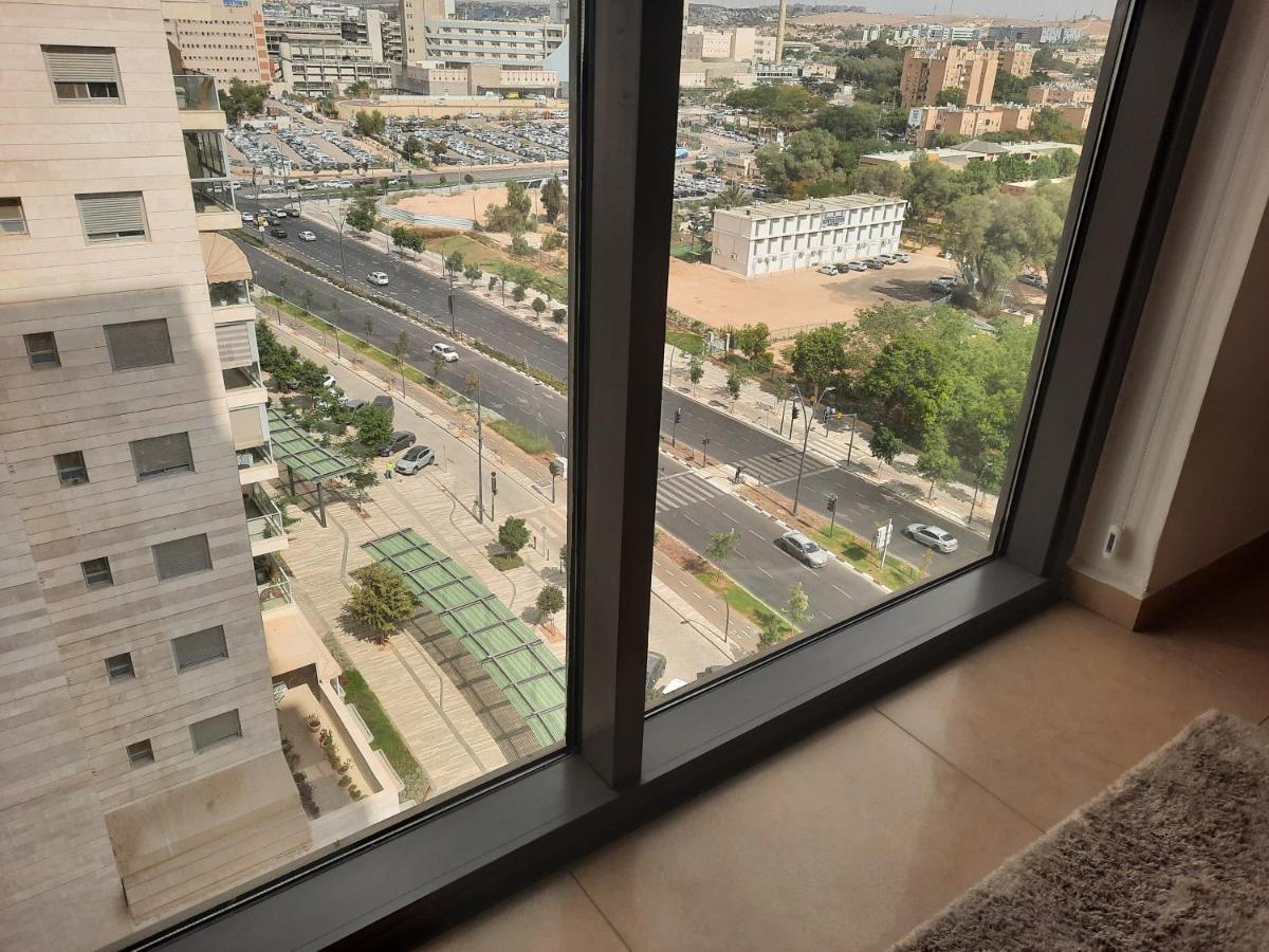 The Shining Star -A Beautiful 3 Bedroom Apartment Beersheba Ngoại thất bức ảnh